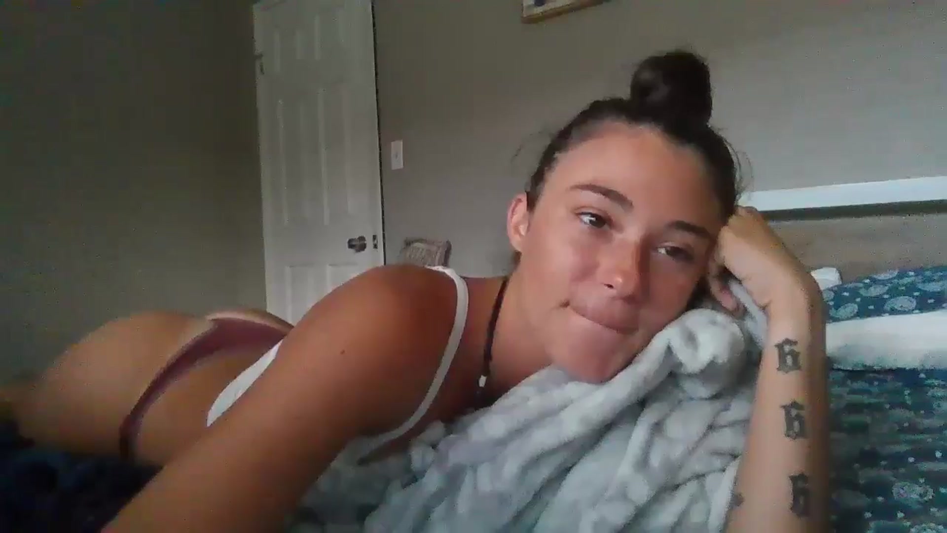 Gallery image thumbnail from Sexyy_lexxxi's myfreecams stream on, 06/28/2024, 16:54 image 11 of 20