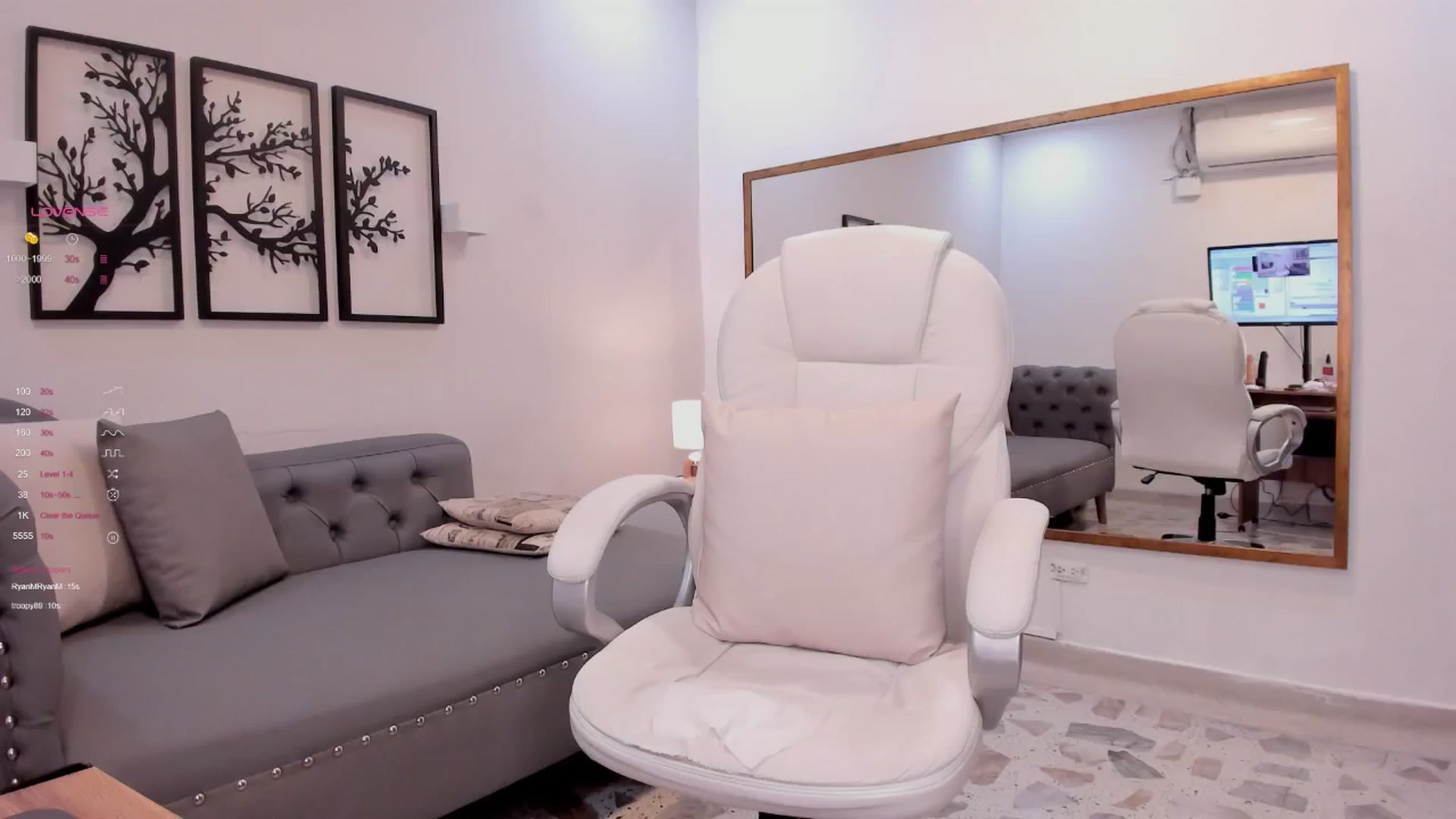 Gallery image thumbnail from Sexyycutte's myfreecams stream on, 07/30/2024, 10:09 image 3 of 20