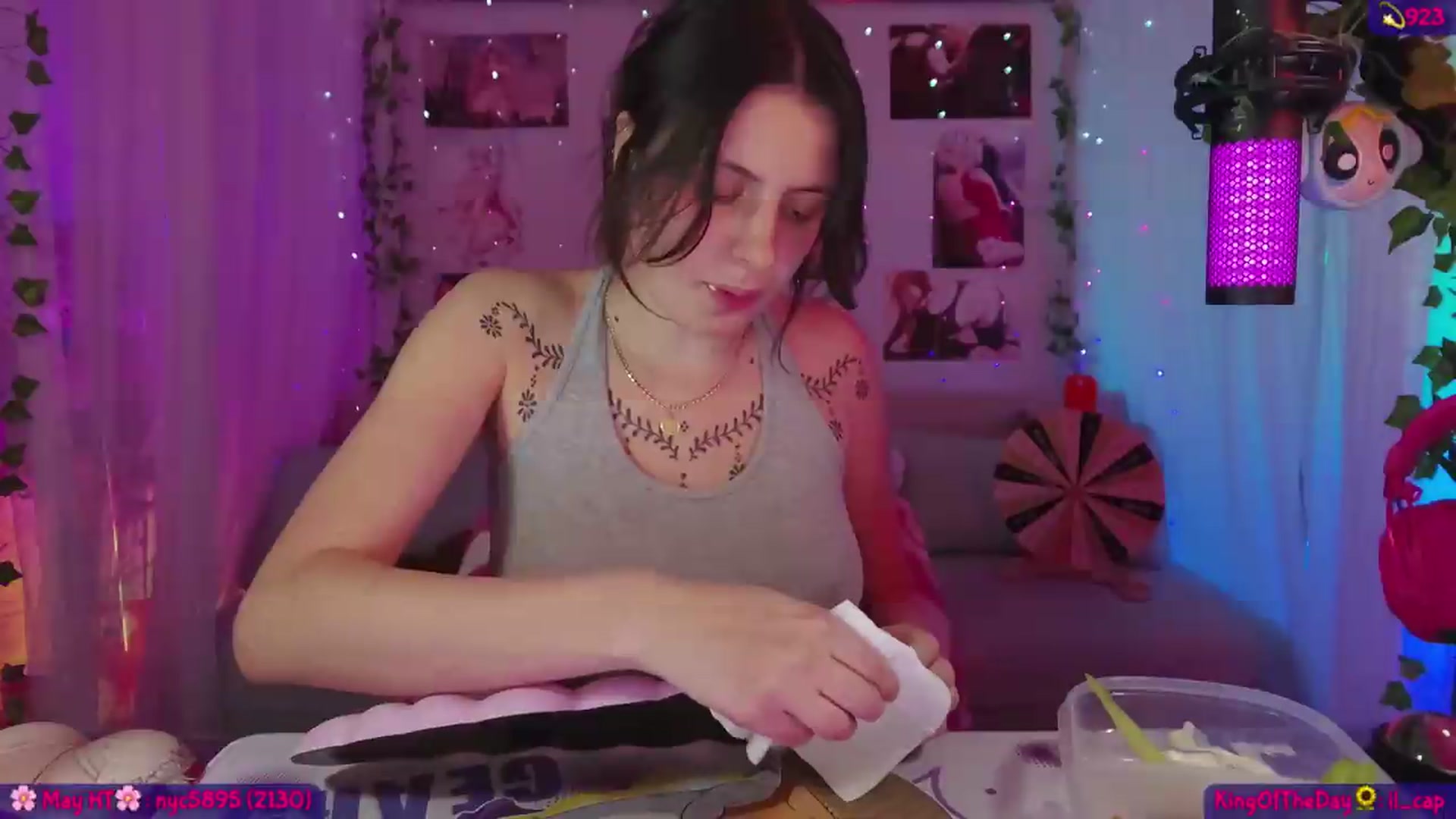 Gallery image thumbnail from SeySo's myfreecams stream on, 05/21/2026, 03:14 image 16 of 20