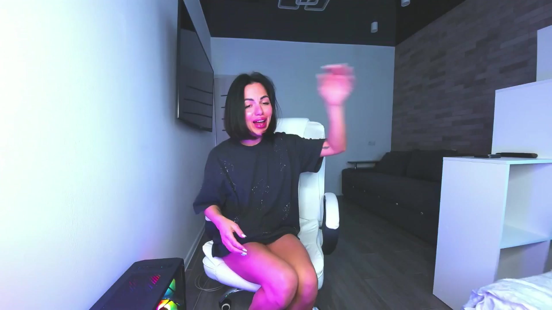 Gallery image thumbnail from Seylormooon's myfreecams stream on, 05/11/2025, 10:46 image 8 of 20