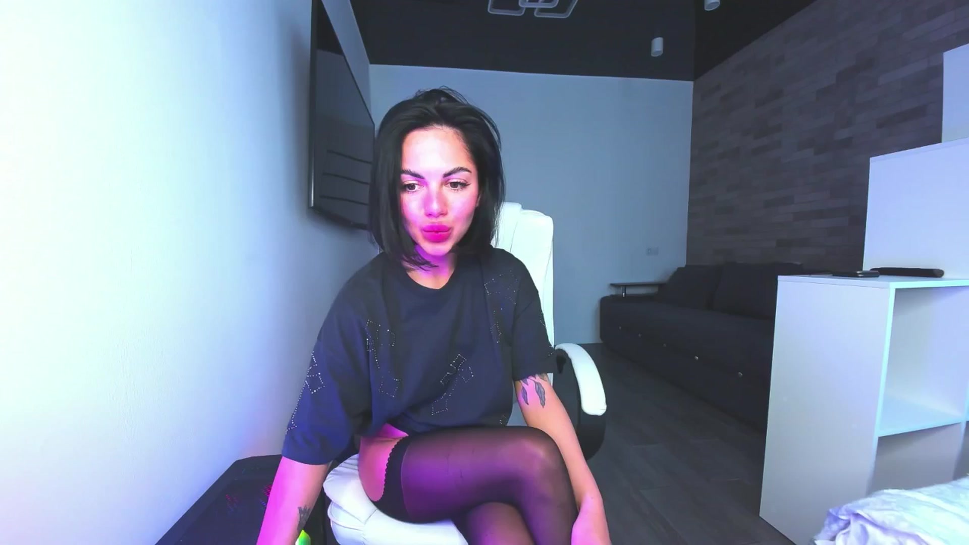 Gallery image thumbnail from Seylormooon's myfreecams stream on, 05/11/2025, 10:46 image 3 of 20