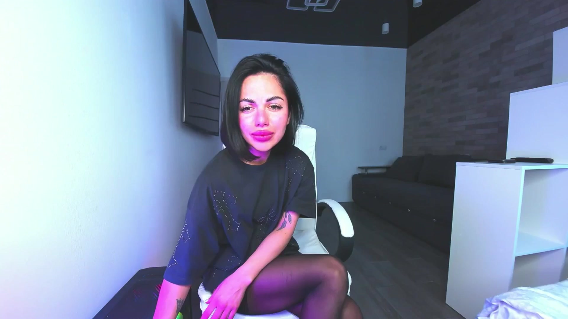 Gallery image thumbnail from Seylormooon's myfreecams stream on, 05/11/2025, 10:46 image 7 of 20