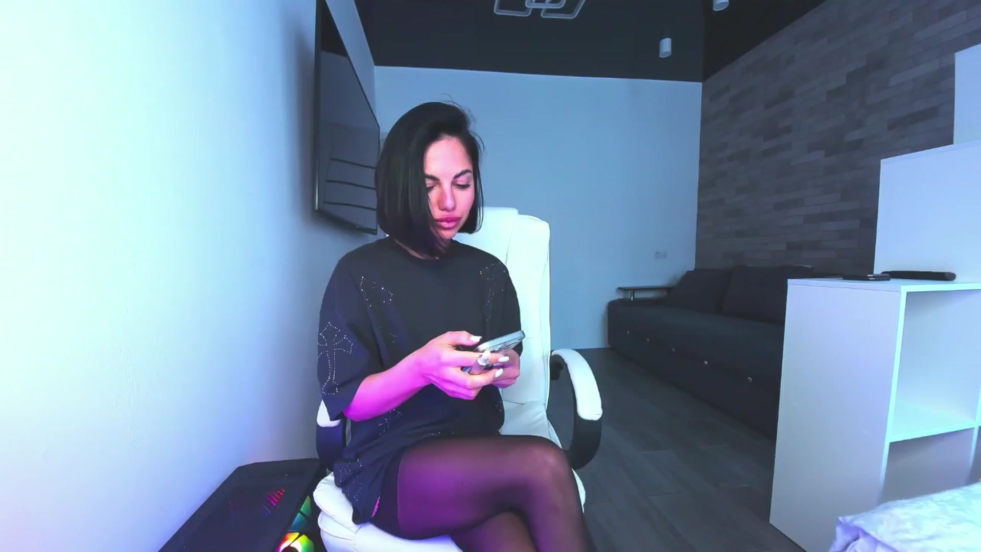 Gallery image thumbnail from Seylormooon's myfreecams stream on, 05/11/2025, 11:45 image 17 of 20