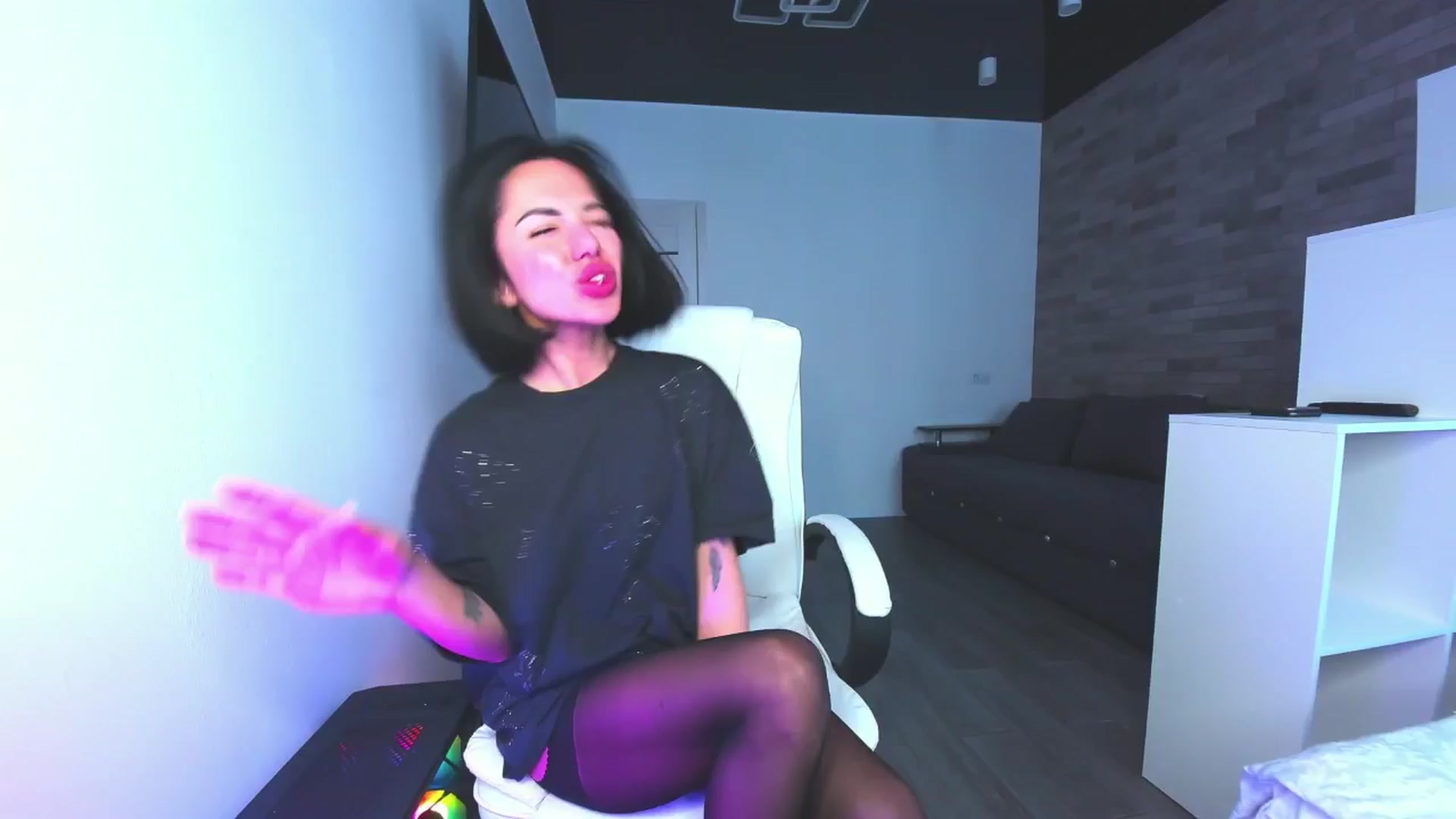 Gallery image thumbnail from Seylormooon's myfreecams stream on, 05/11/2025, 11:45 image 12 of 20