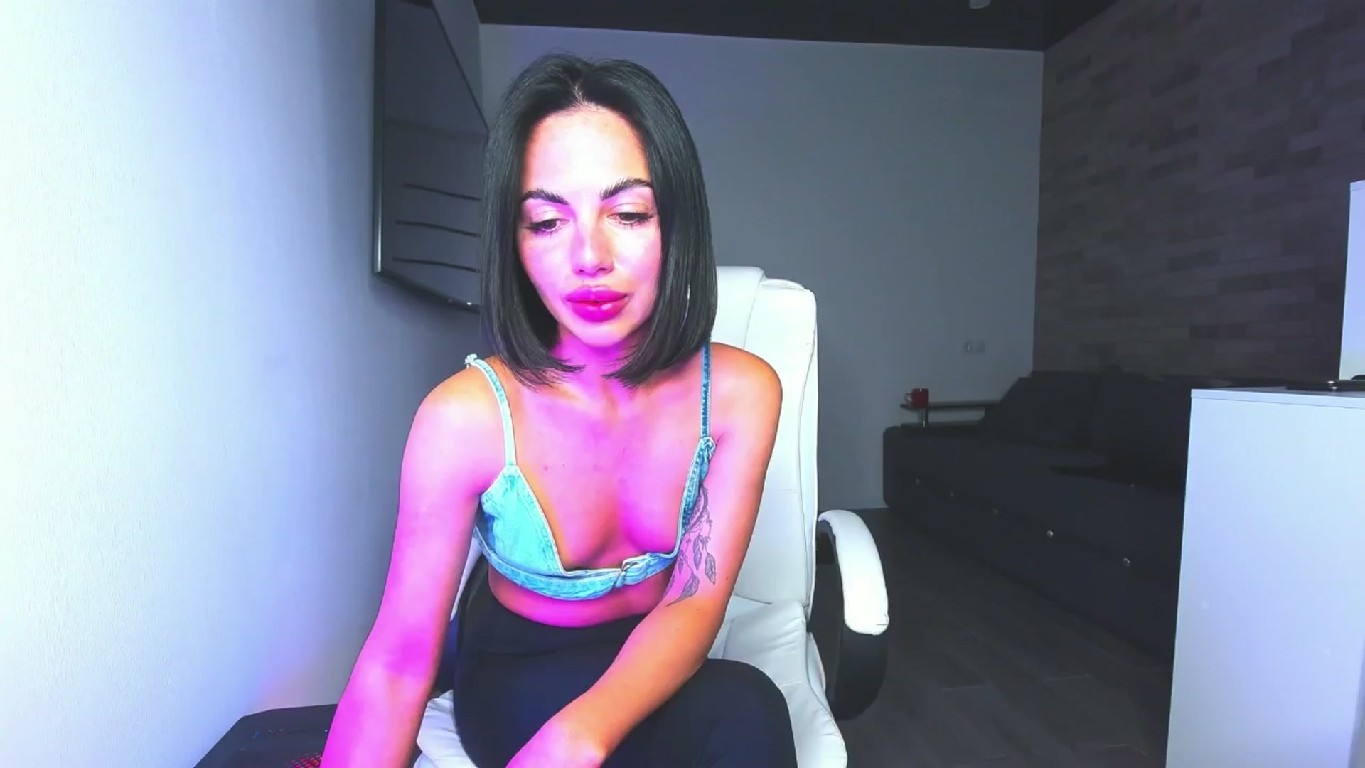 Gallery image thumbnail from Seylormooon's myfreecams stream on, 05/12/2025, 16:52 image 2 of 20