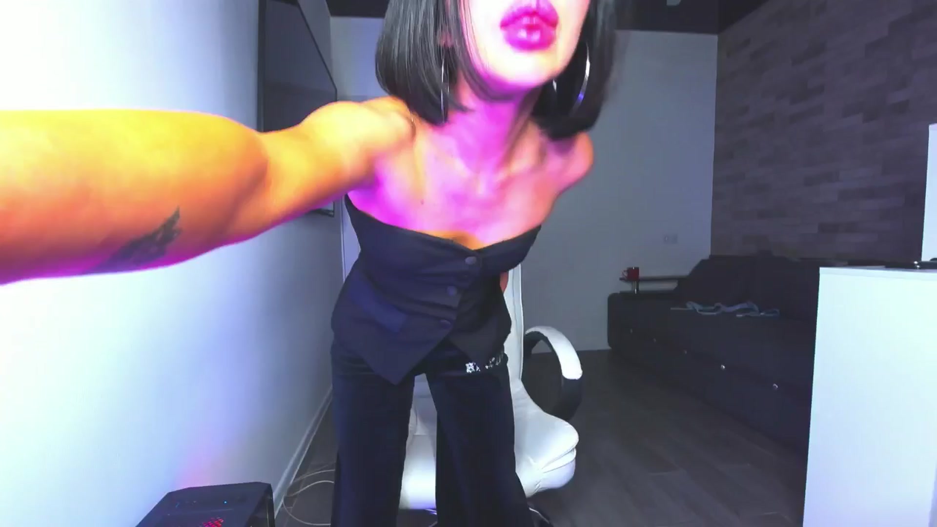 Gallery image thumbnail from Seylormooon's myfreecams stream on, 05/12/2025, 16:52 image 19 of 20