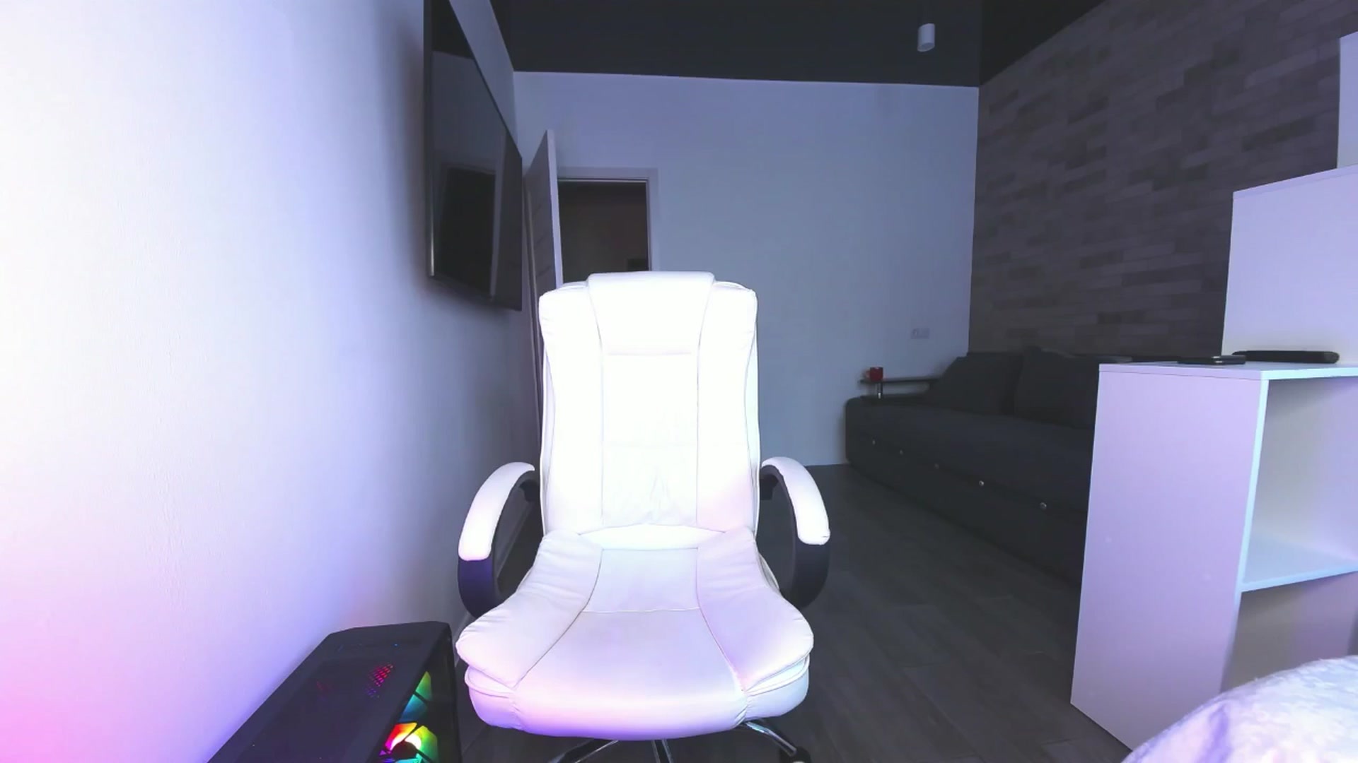 Gallery image thumbnail from Seylormooon's myfreecams stream on, 05/13/2025, 08:06 image 16 of 20