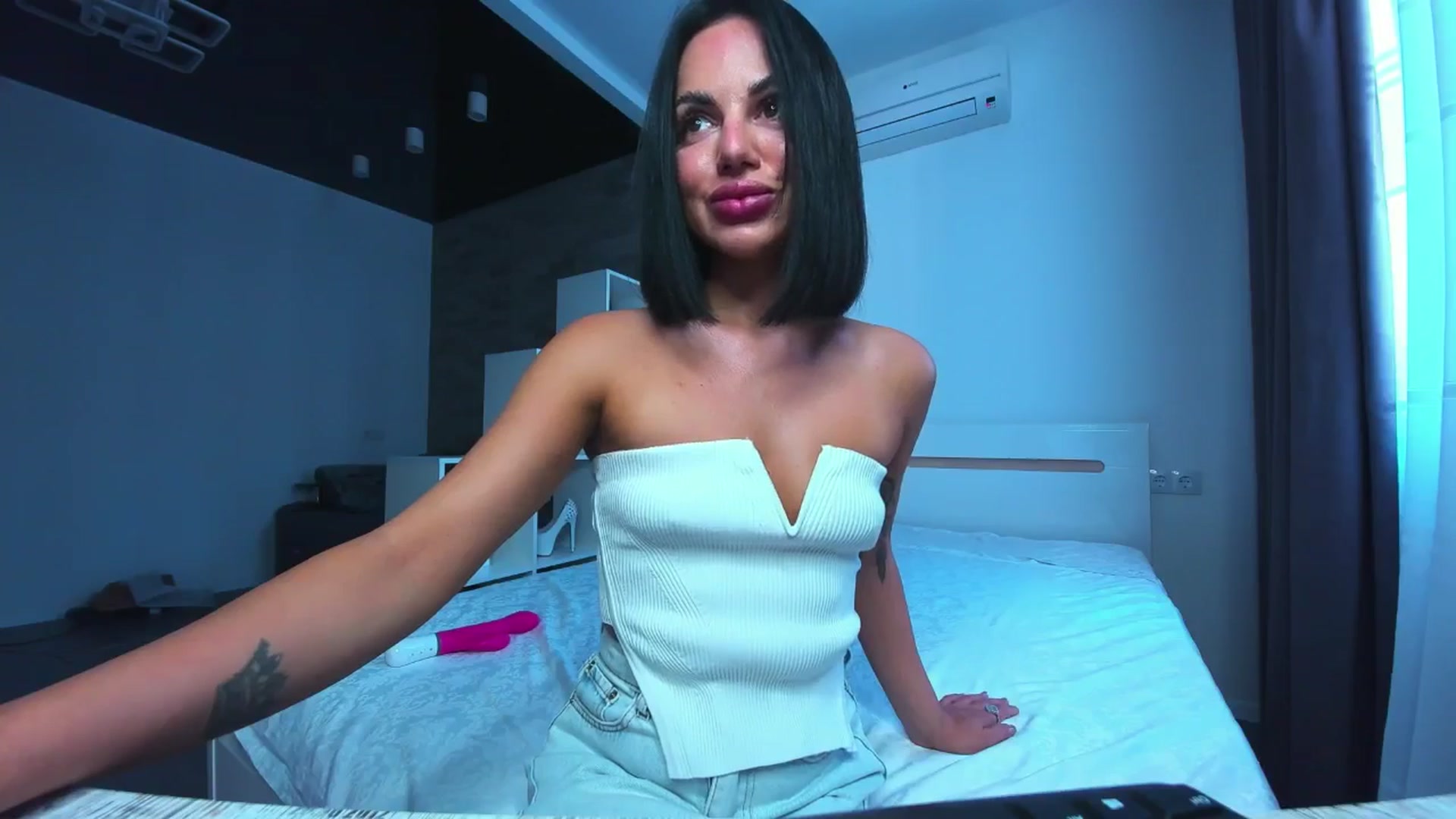 Gallery image thumbnail from Seylormooon's myfreecams stream on, 09/08/2025, 09:06 image 4 of 20