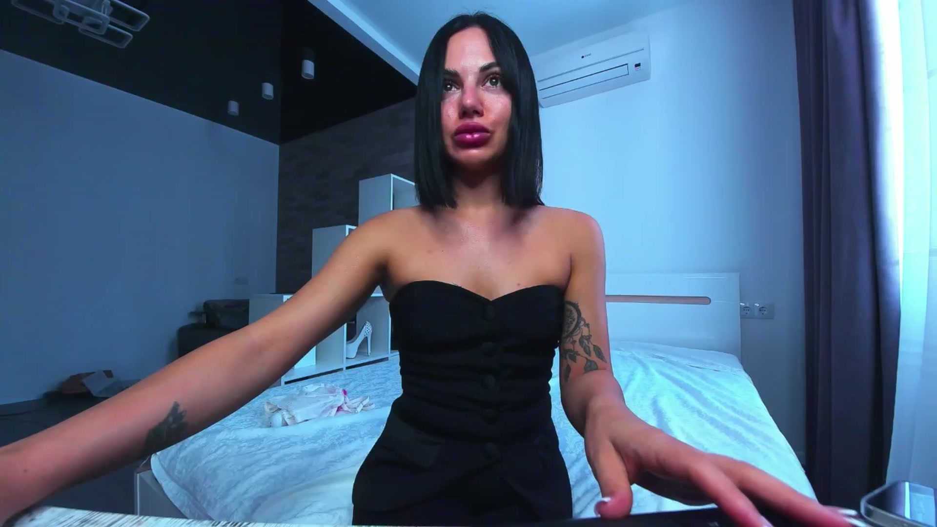Gallery image thumbnail from Seylormooon's myfreecams stream on, 09/10/2025, 09:52 image 1 of 20