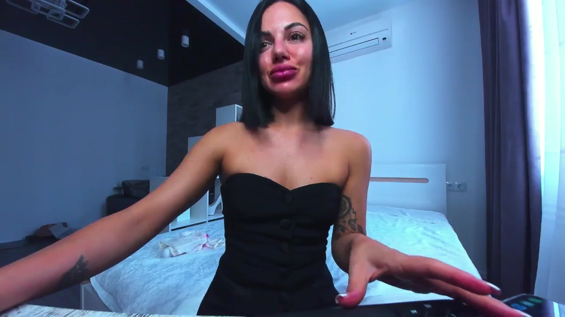 Gallery image thumbnail from Seylormooon's myfreecams stream on, 09/10/2025, 09:52 image 6 of 20