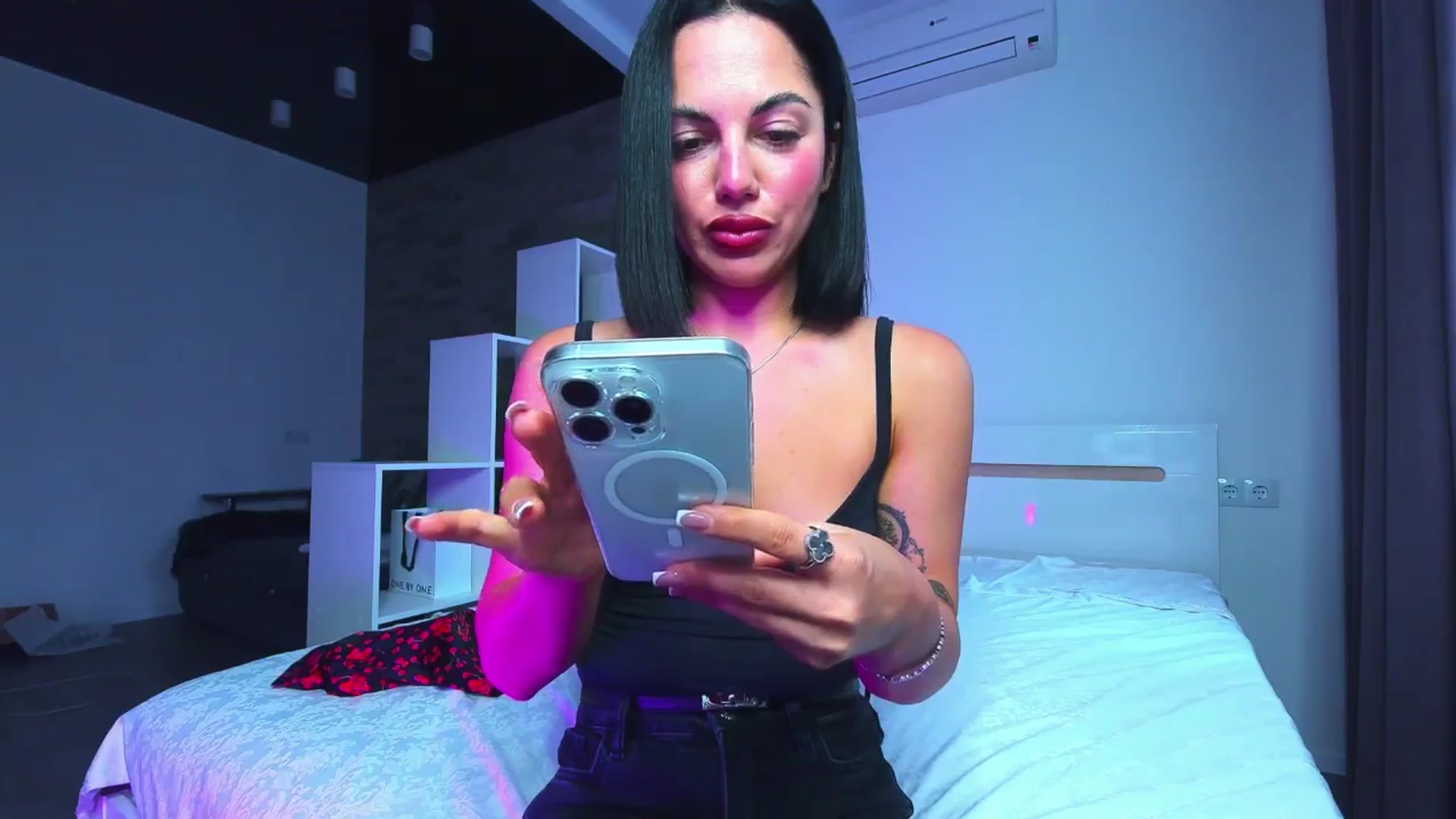 Gallery image thumbnail from Seylormooon's myfreecams stream on, 09/18/2025, 08:04 image 15 of 20