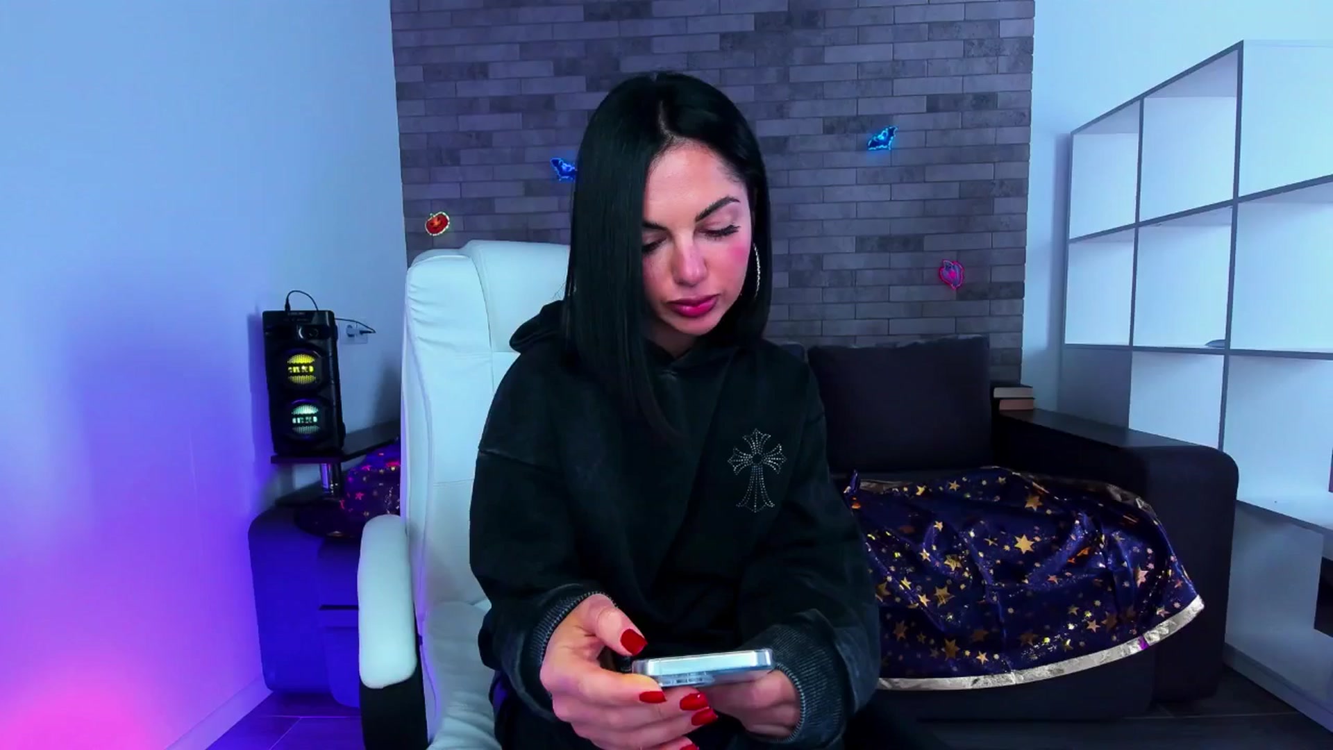 Gallery image thumbnail from Seylormooon's myfreecams stream on, 10/05/2025, 12:15 image 7 of 20