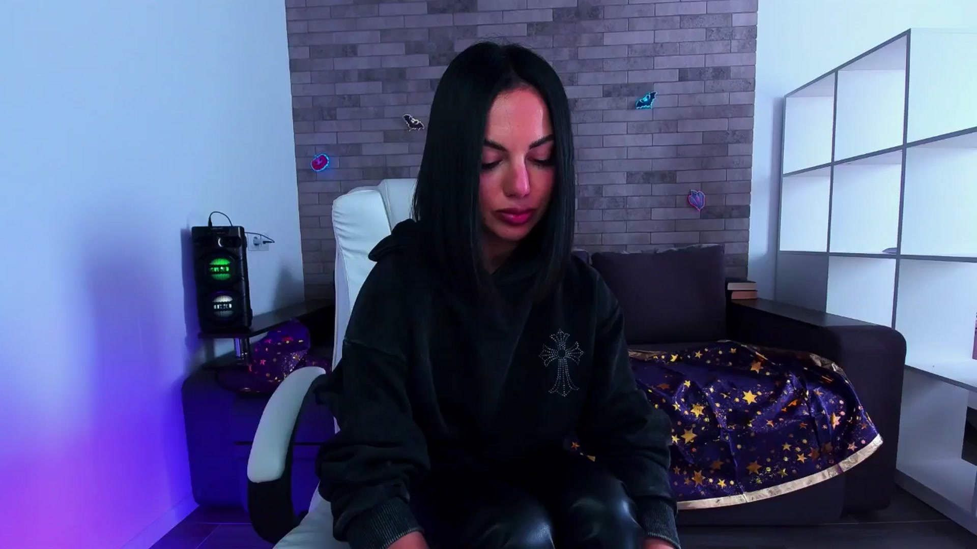 Gallery image thumbnail from Seylormooon's myfreecams stream on, 10/05/2025, 12:15 image 19 of 20