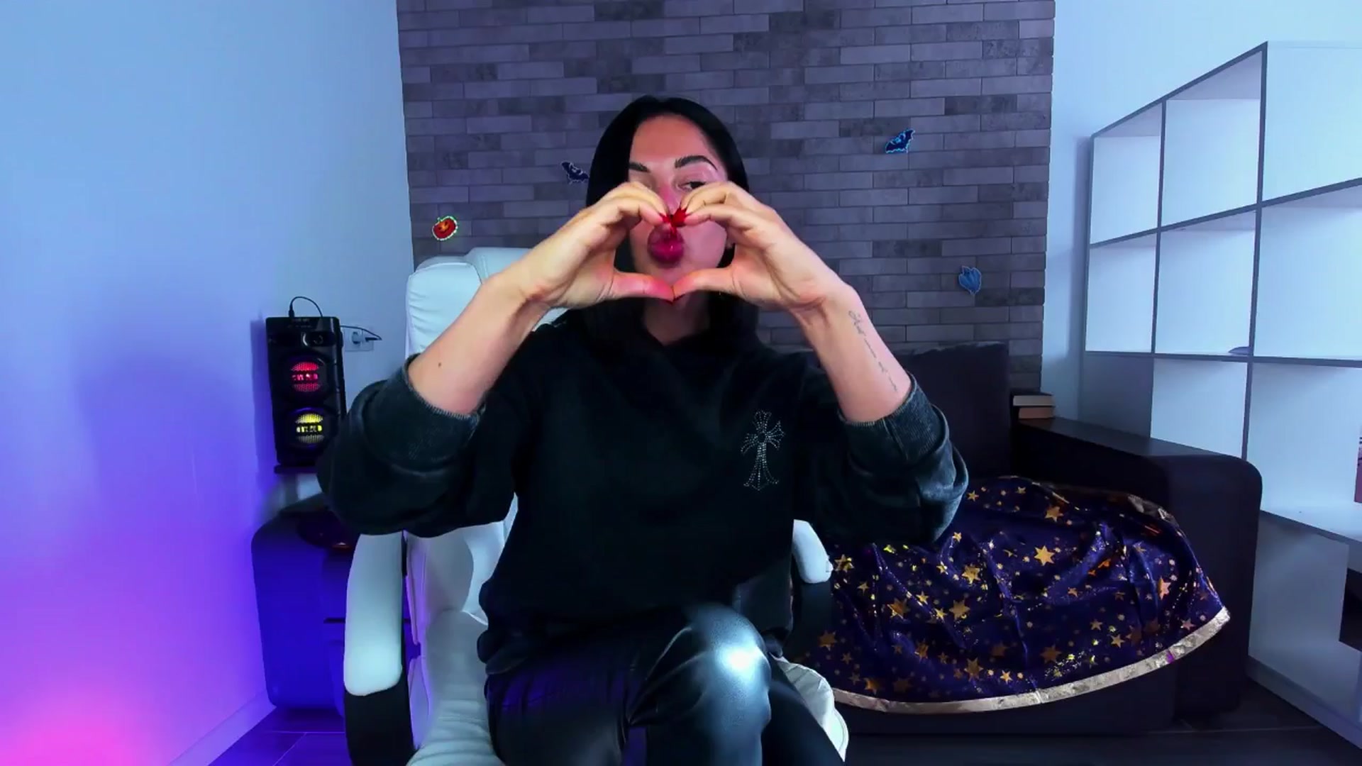 Gallery image thumbnail from Seylormooon's myfreecams stream on, 10/05/2025, 13:52 image 2 of 20