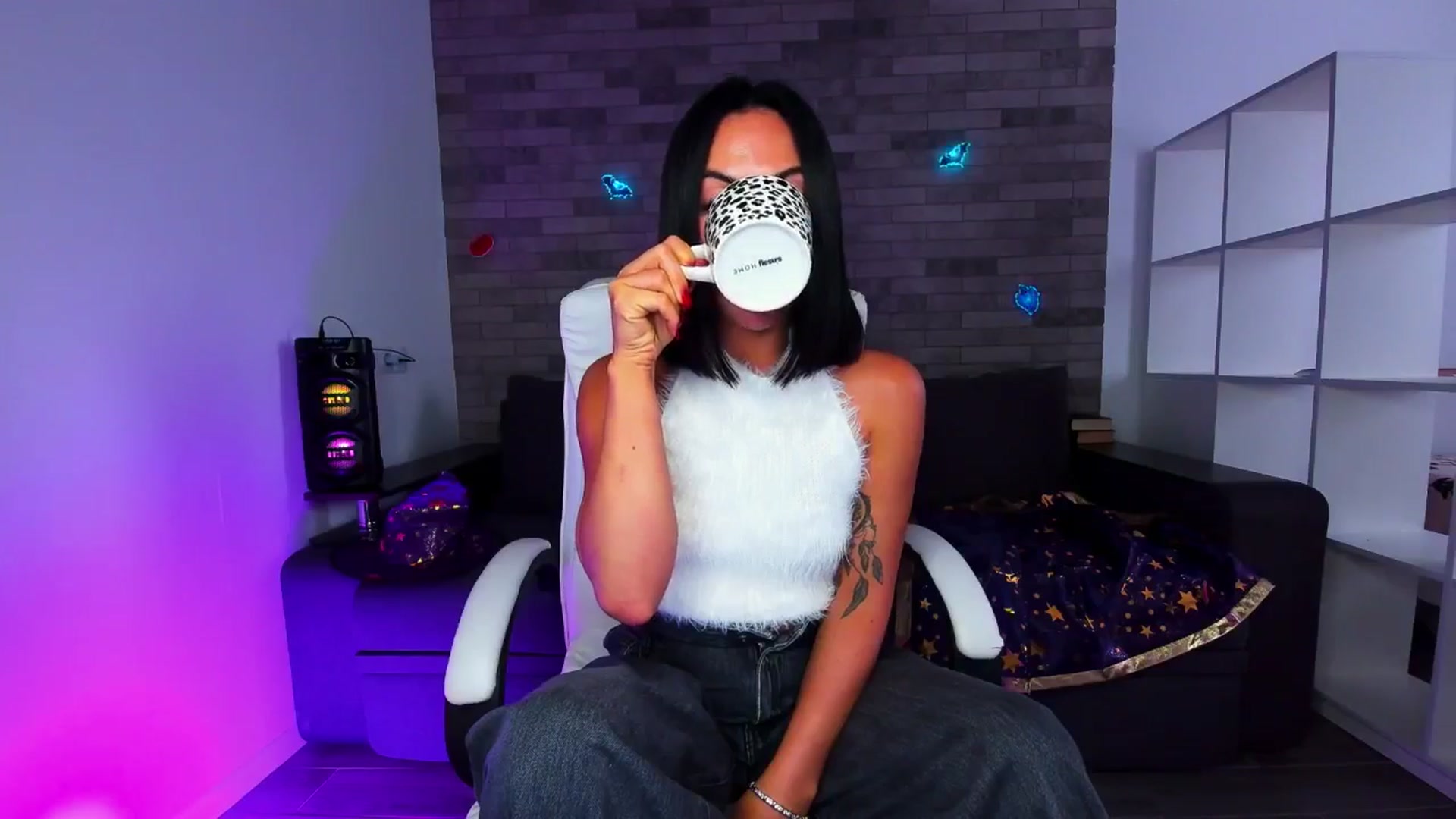 Gallery image thumbnail from Seylormooon's myfreecams stream on, 10/06/2025, 12:39 image 10 of 20