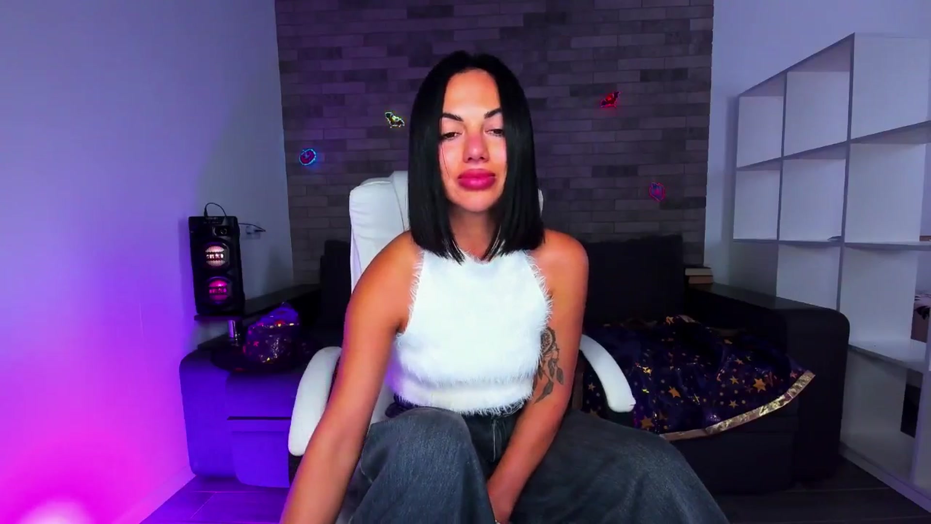 Gallery image thumbnail from Seylormooon's myfreecams stream on, 10/06/2025, 12:39 image 13 of 20