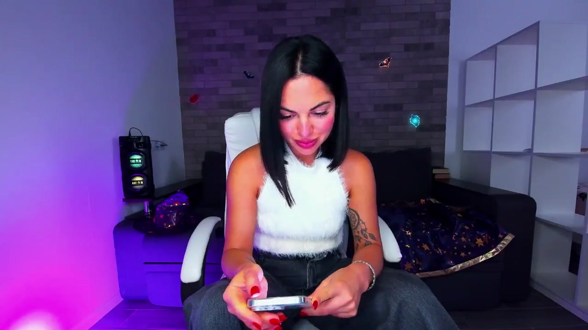 Gallery image thumbnail from Seylormooon's myfreecams stream on, 10/06/2025, 12:39 image 15 of 20