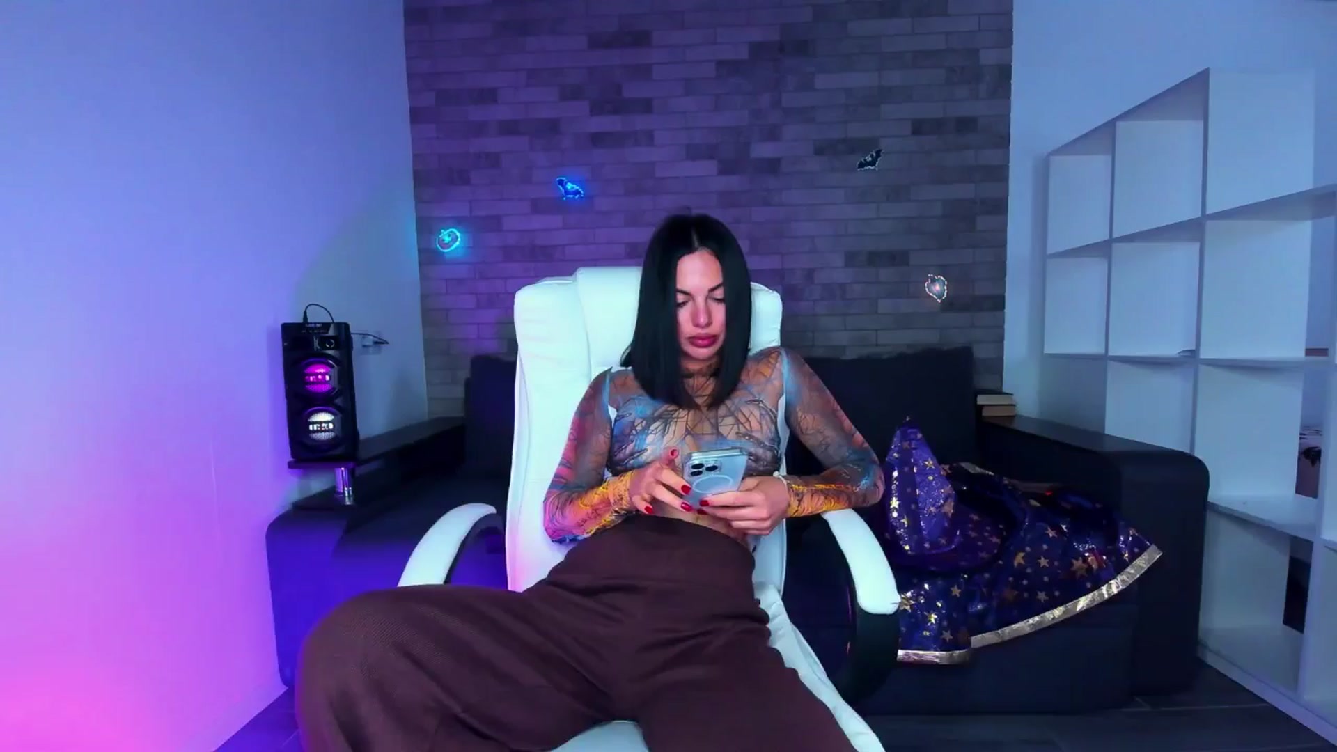 Gallery image thumbnail from Seylormooon's myfreecams stream on, 10/07/2025, 14:15 image 13 of 20