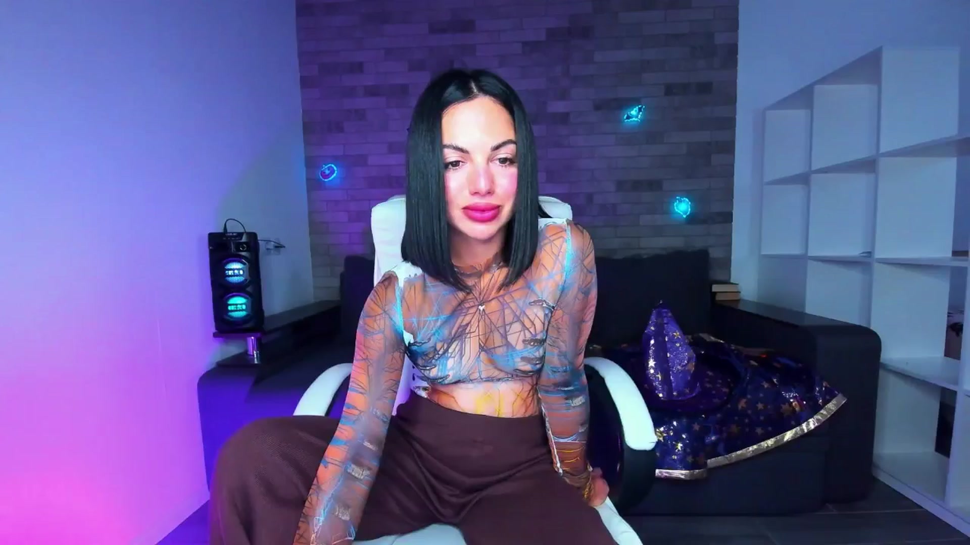Gallery image thumbnail from Seylormooon's myfreecams stream on, 10/07/2025, 14:15 image 19 of 20