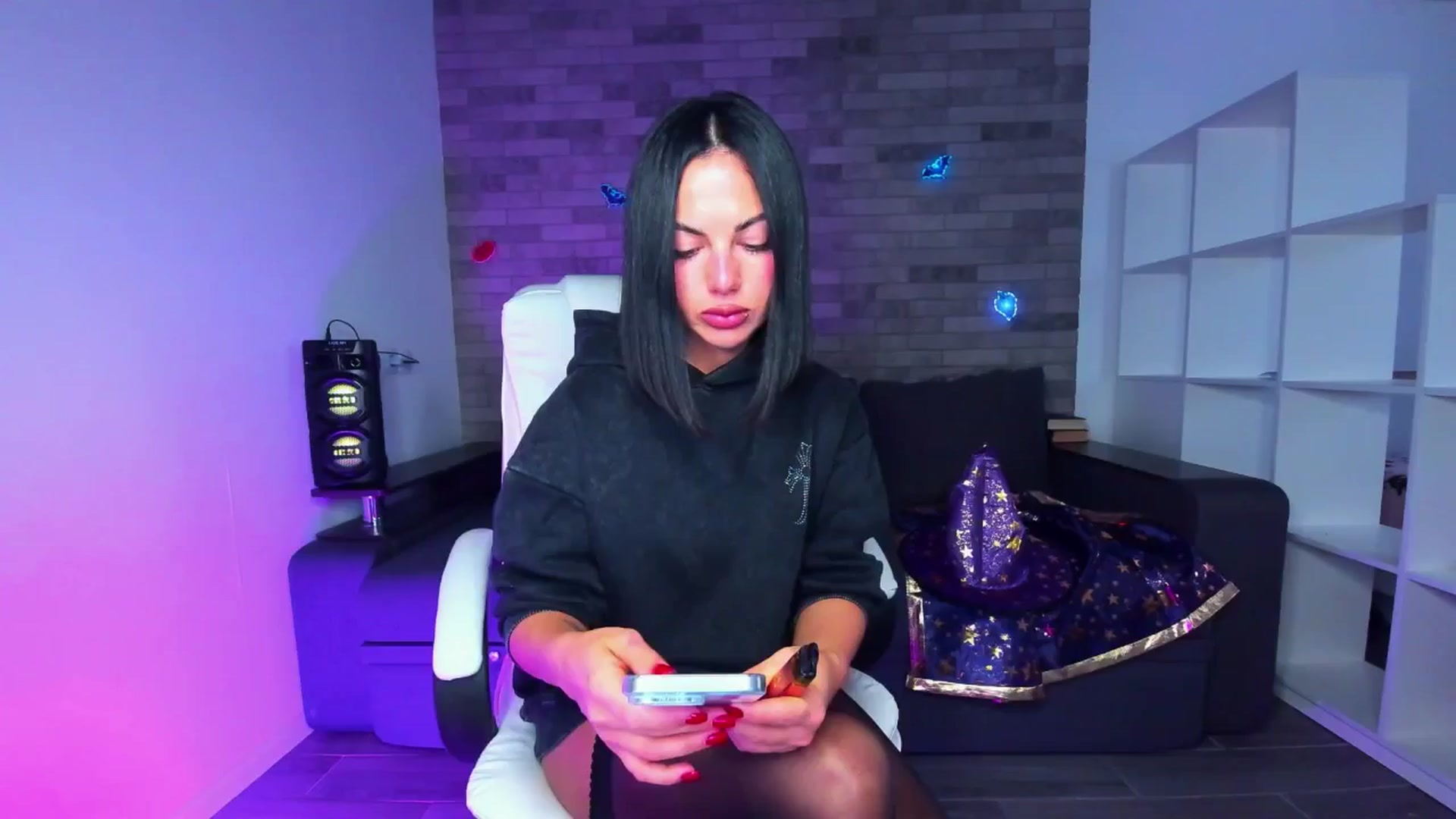 Gallery image thumbnail from Seylormooon's myfreecams stream on, 10/09/2025, 09:03 image 17 of 20