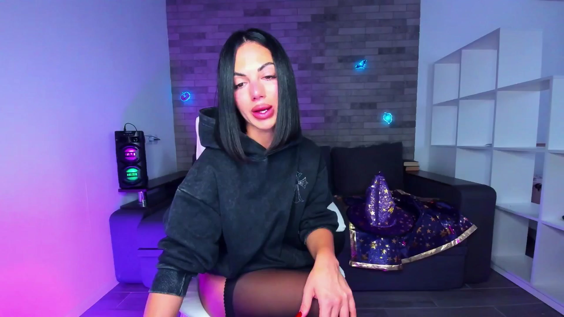 Gallery image thumbnail from Seylormooon's myfreecams stream on, 10/09/2025, 09:03 image 11 of 20