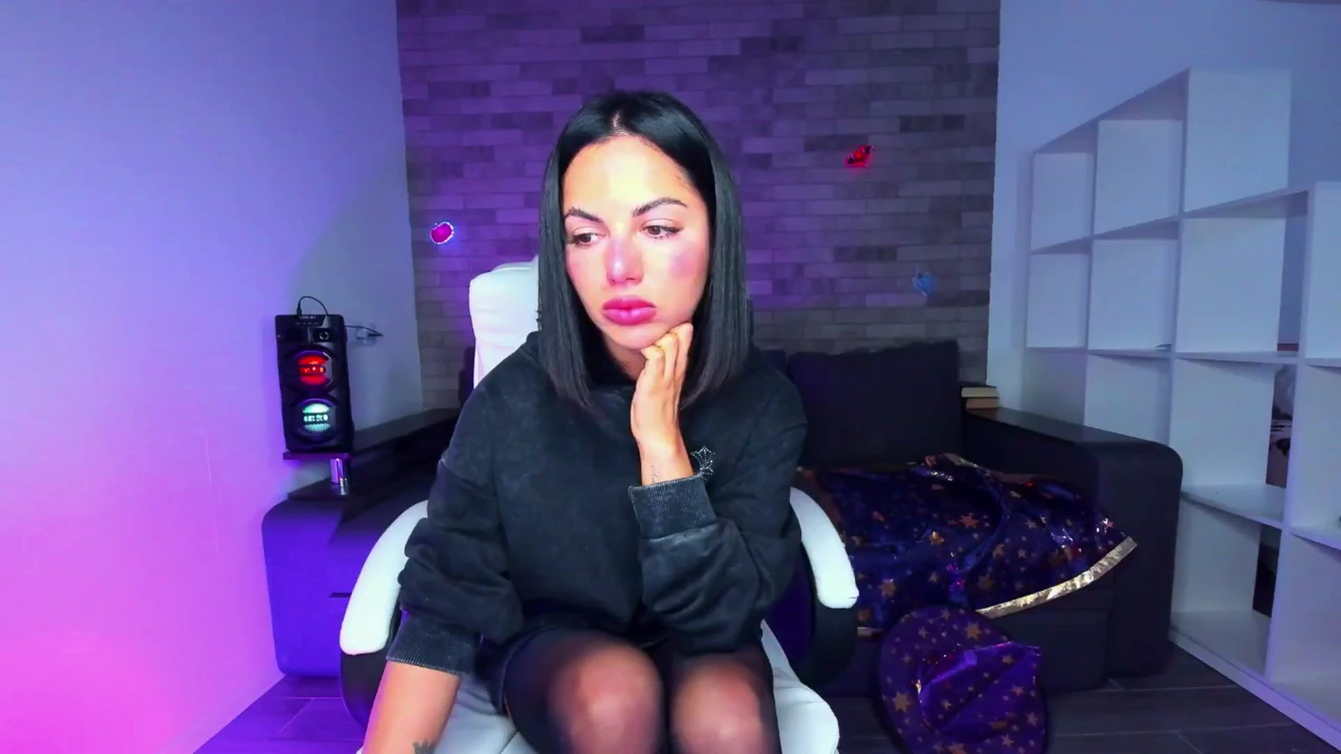Gallery image thumbnail from Seylormooon's myfreecams stream on, 10/09/2025, 11:20 image 16 of 20