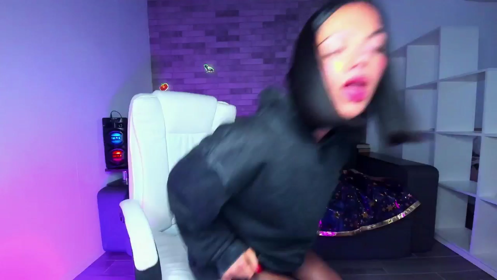 Gallery image thumbnail from Seylormooon's myfreecams stream on, 10/09/2025, 11:20 image 19 of 20