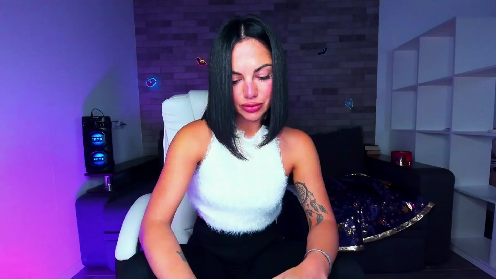 Gallery image thumbnail from Seylormooon's myfreecams stream on, 10/11/2025, 12:05 image 9 of 20