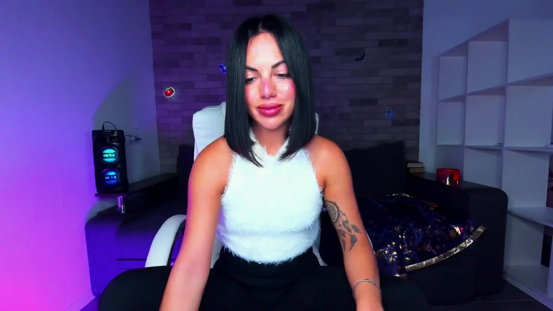 Gallery image thumbnail from Seylormooon's myfreecams stream on, 10/11/2025, 12:05 image 7 of 20