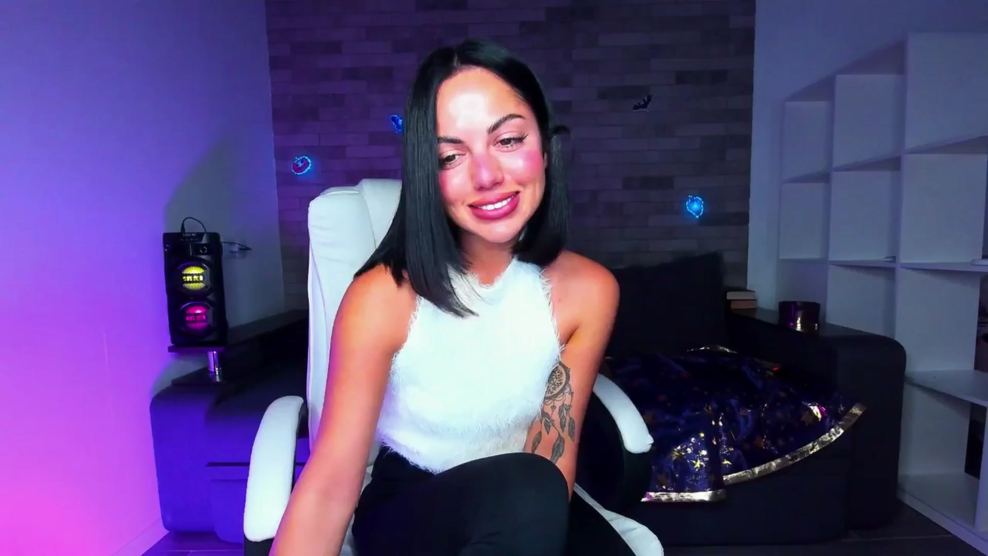 Gallery image thumbnail from Seylormooon's myfreecams stream on, 10/11/2025, 12:05 image 12 of 20