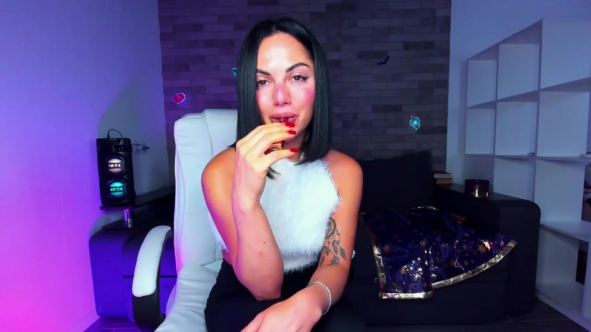 Gallery image thumbnail from Seylormooon's myfreecams stream on, 10/11/2025, 12:05 image 16 of 20