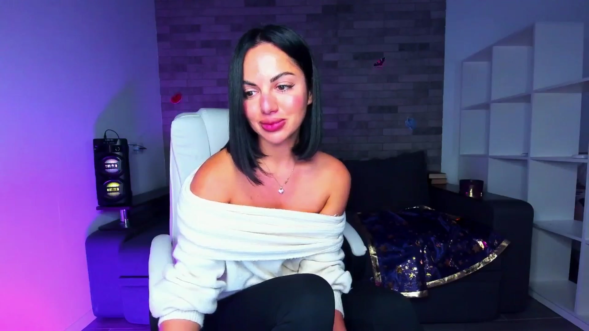 Gallery image thumbnail from Seylormooon's myfreecams stream on, 10/11/2025, 13:59 image 9 of 20