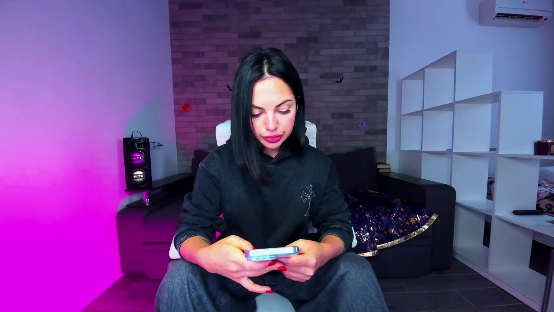 Gallery image thumbnail from Seylormooon's myfreecams stream on, 10/12/2025, 09:29 image 1 of 20