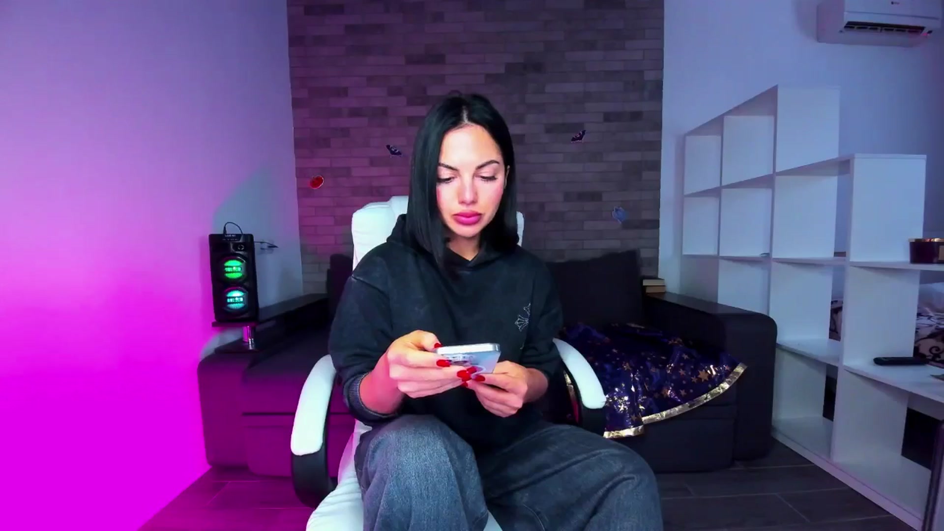 Gallery image thumbnail from Seylormooon's myfreecams stream on, 10/12/2025, 09:29 image 6 of 20