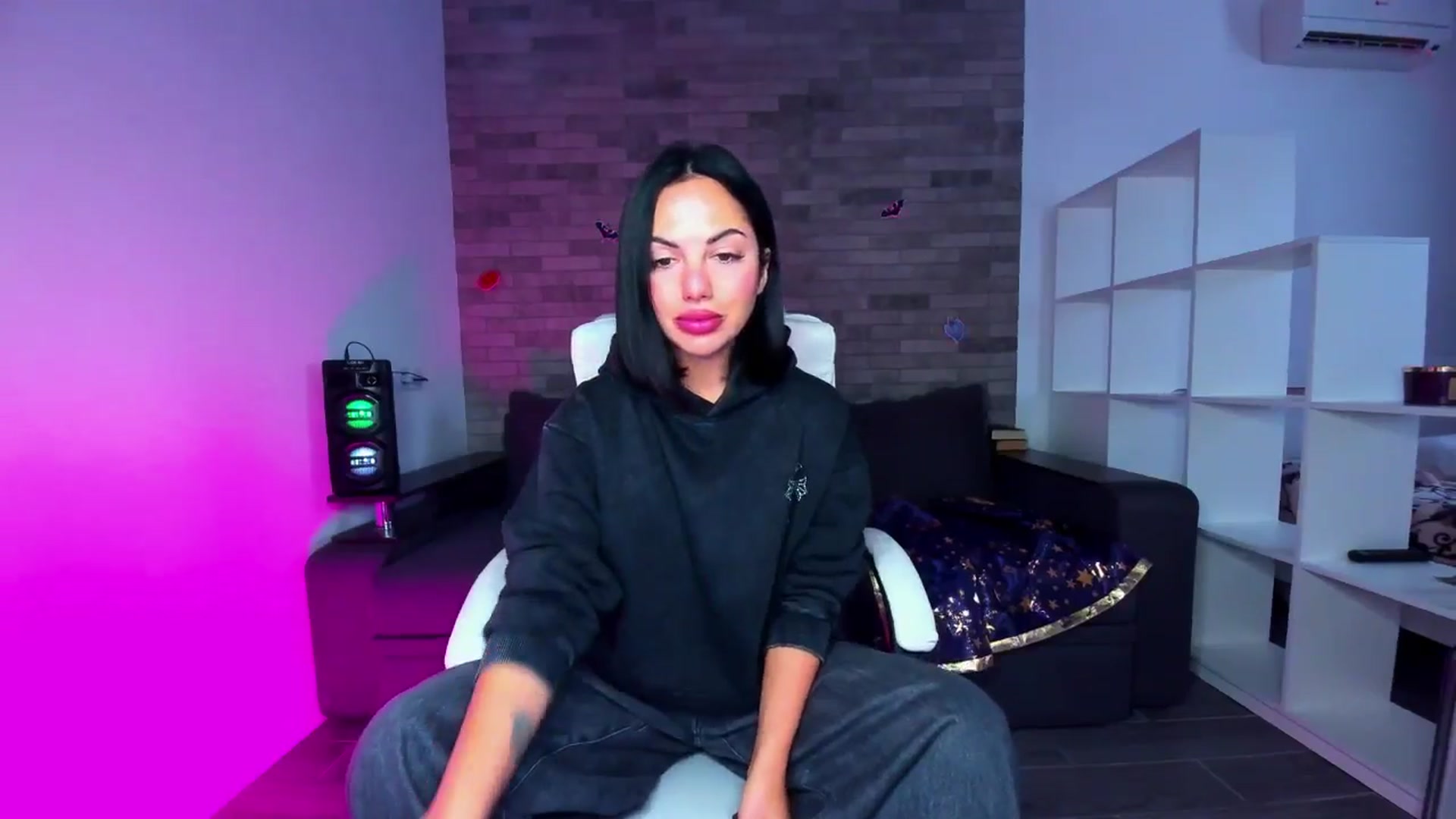 Gallery image thumbnail from Seylormooon's myfreecams stream on, 10/12/2025, 09:29 image 4 of 20