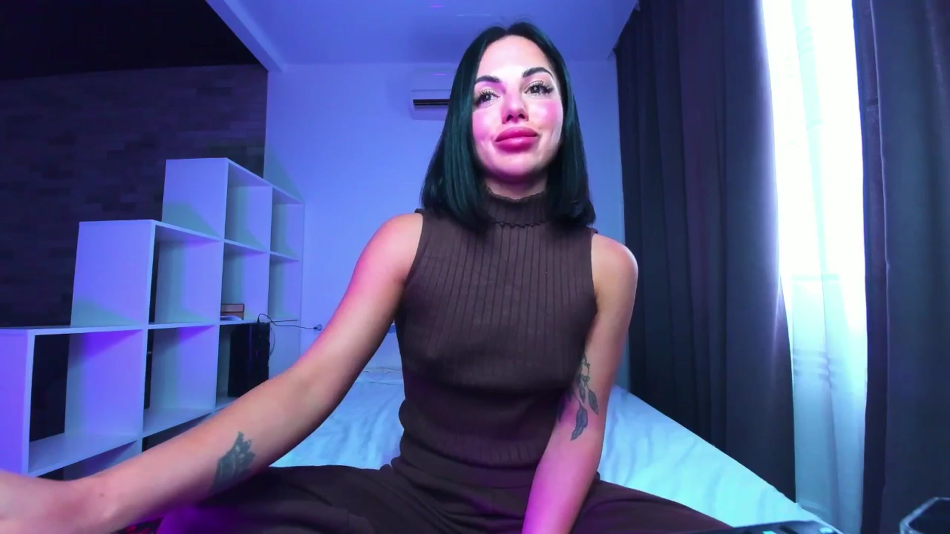 Gallery image thumbnail from Seylormooon's myfreecams stream on, 10/15/2025, 12:05 image 16 of 20