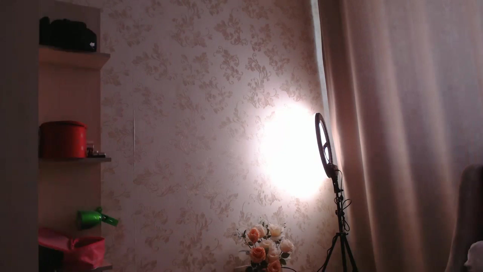 Gallery image thumbnail from SftMe's myfreecams stream on, 04/08/2023, 09:15 image 10 of 20