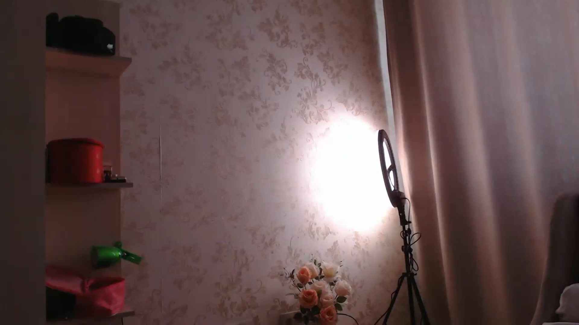 Gallery image thumbnail from SftMe's myfreecams stream on, 04/08/2023, 09:15 image 6 of 20