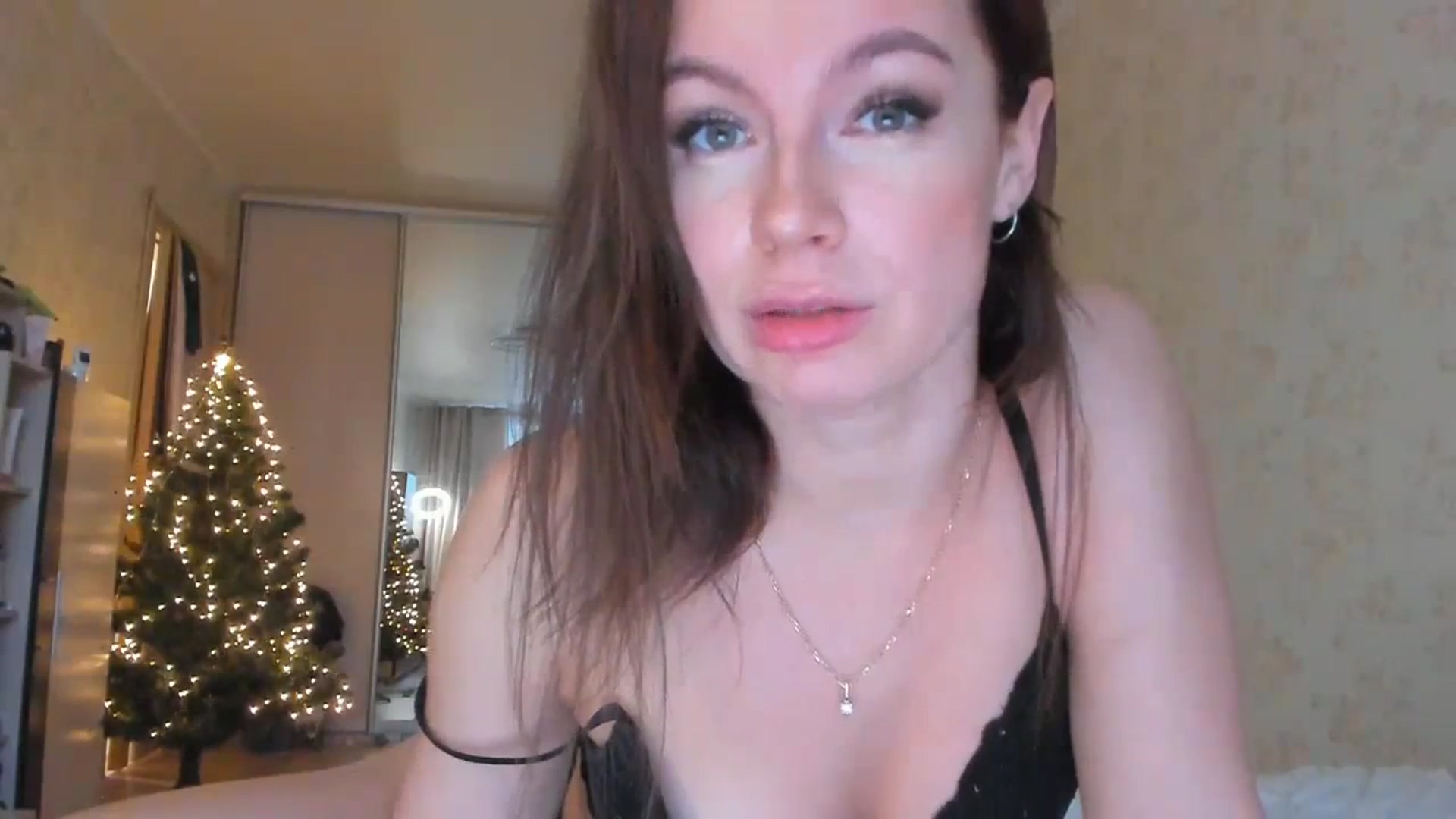 Gallery image thumbnail from SftMe's myfreecams stream on, 12/28/2023, 09:01 image 11 of 20