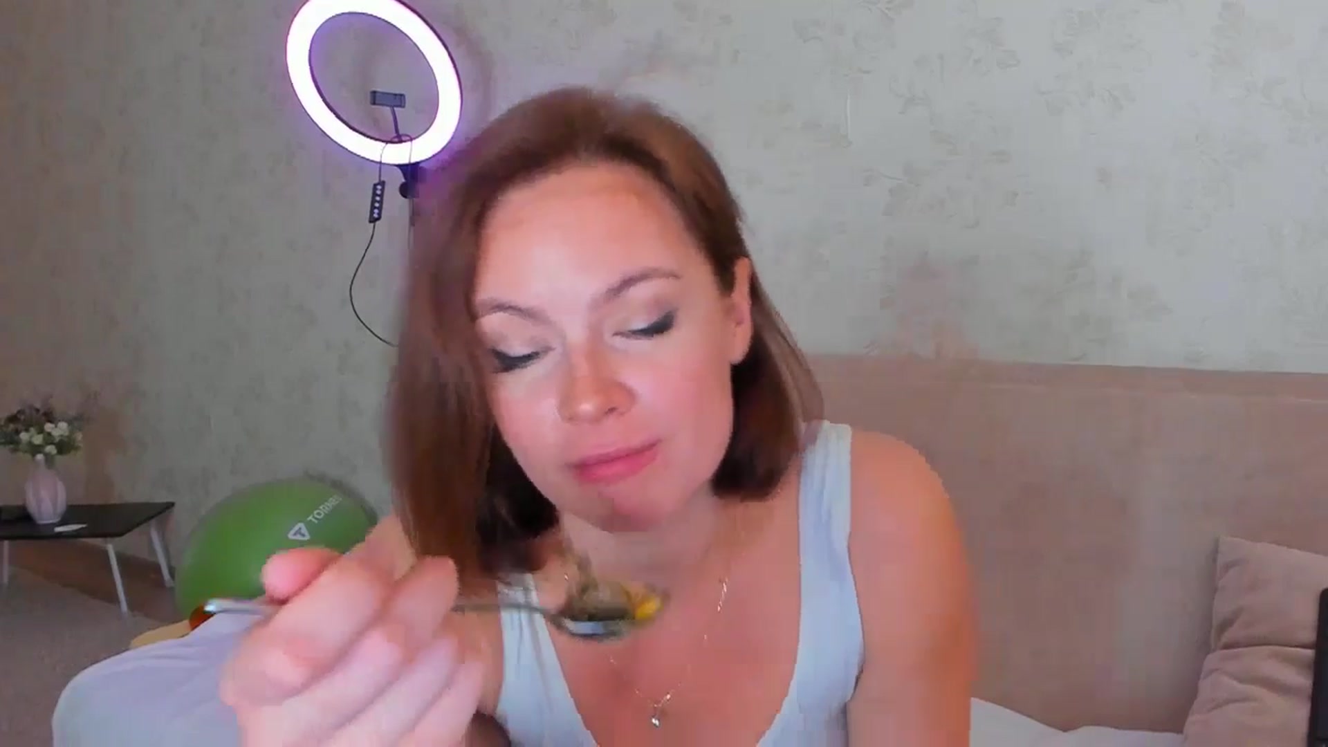 Gallery image thumbnail from SftMe's myfreecams stream on, 04/30/2025, 08:22 image 9 of 20