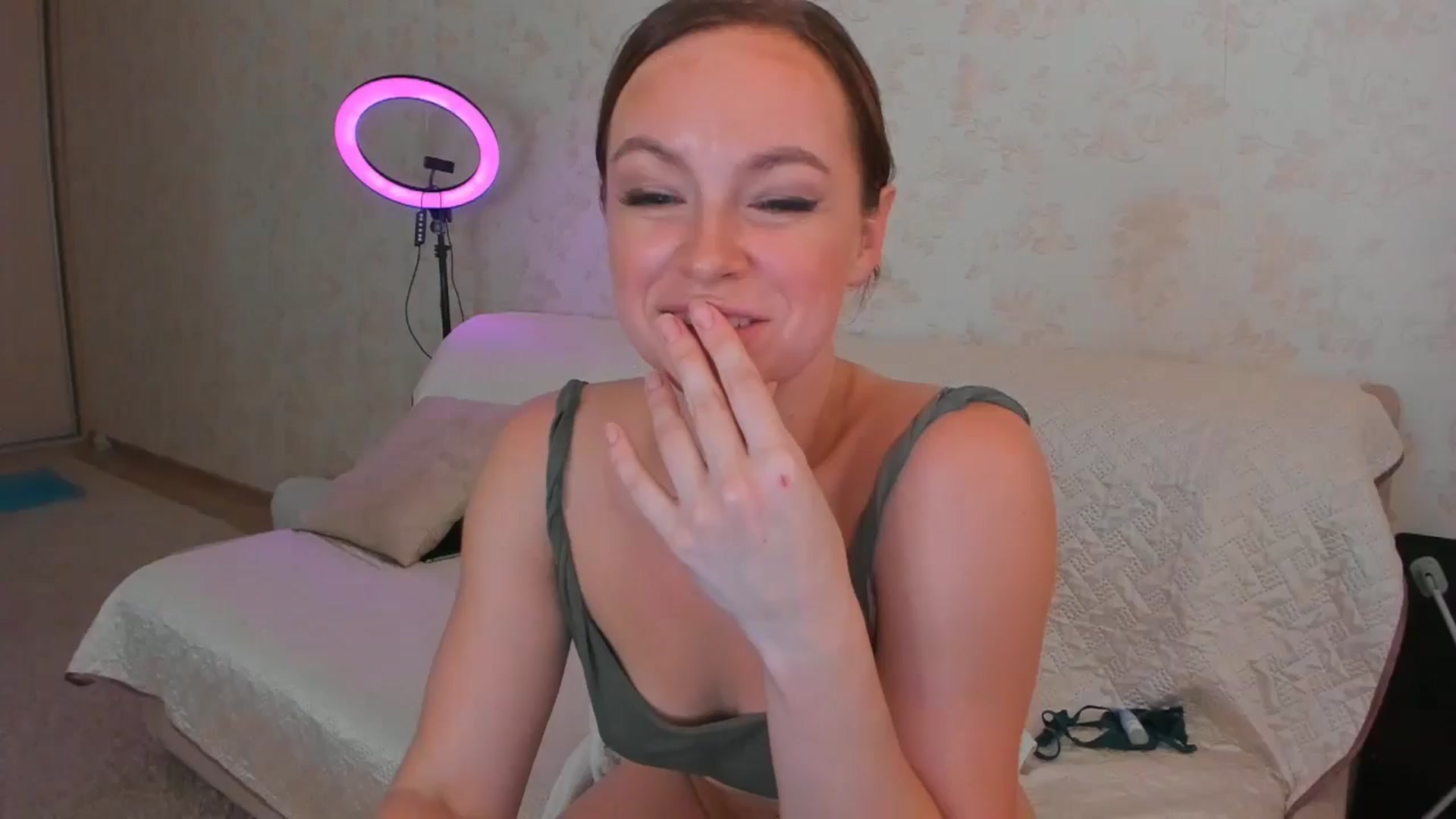 Gallery image thumbnail from SftMe's myfreecams stream on, 06/18/2025, 07:13 image 6 of 20