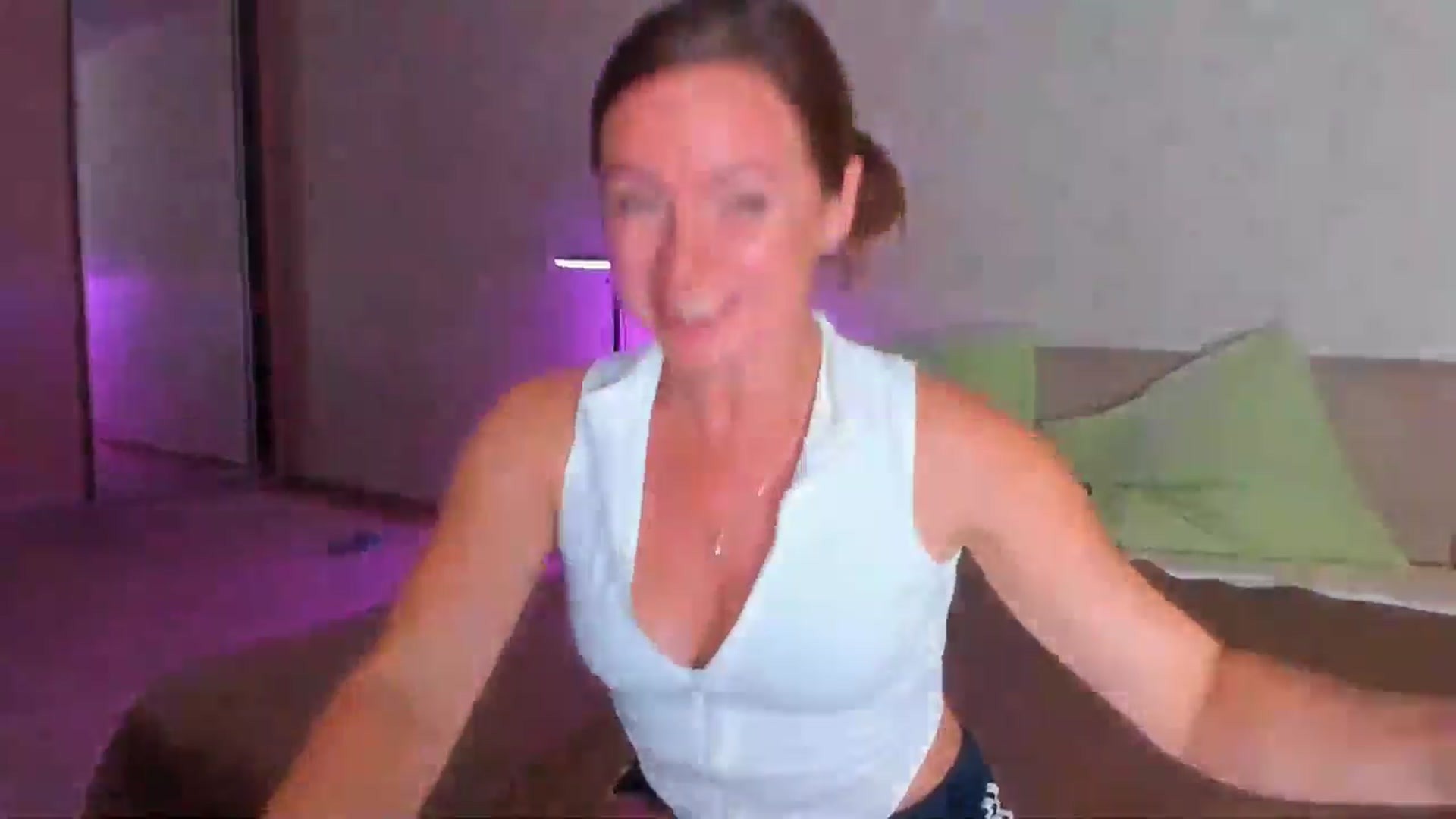 Gallery image thumbnail from SftMe's myfreecams stream on, 09/11/2025, 19:15 image 7 of 20