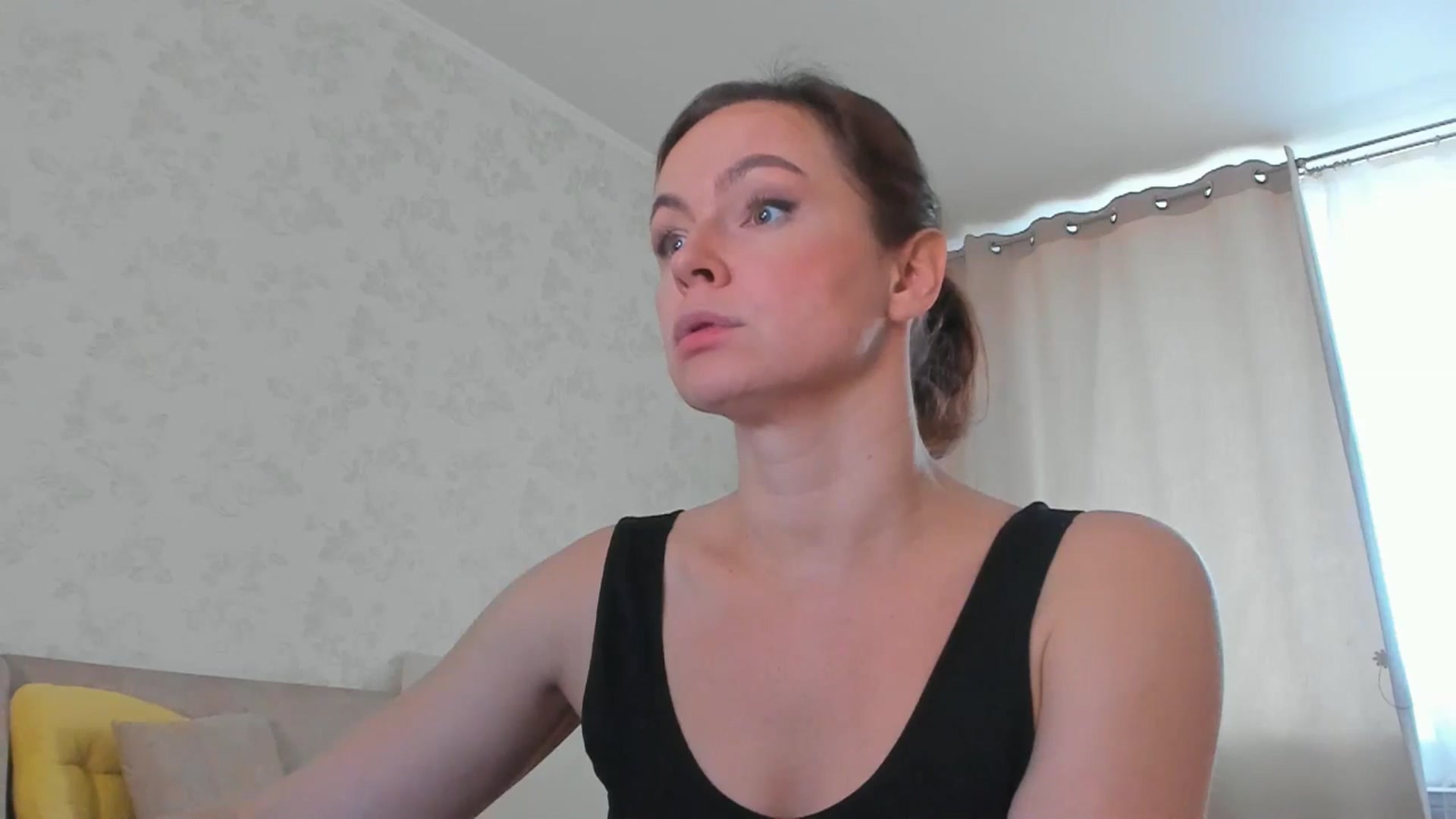 Gallery image thumbnail from SftMe's myfreecams stream on, 12/24/2025, 06:59 image 17 of 20