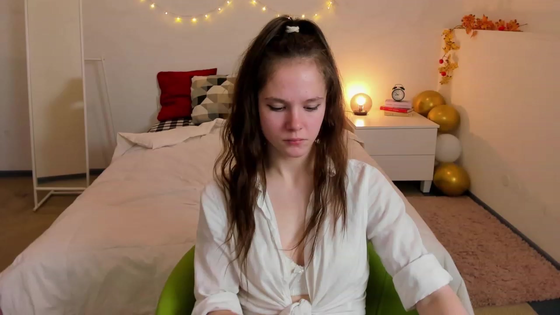 Gallery image thumbnail from Sh0wroom's myfreecams stream on, 12/03/2022, 22:48 image 9 of 20