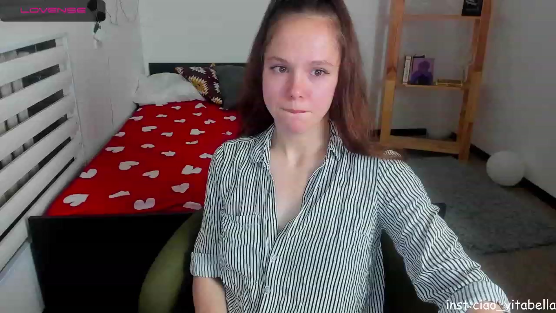 Gallery image thumbnail from Sh0wroom's myfreecams stream on, 12/04/2022, 17:56 image 4 of 20