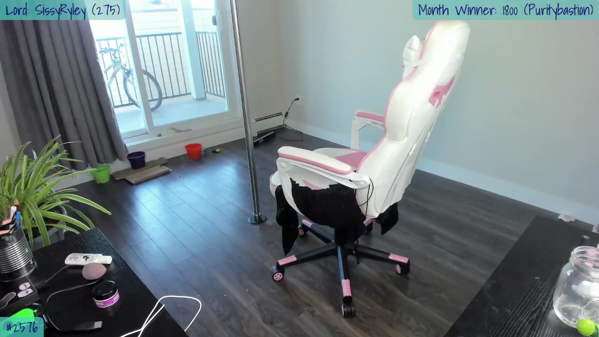 Gallery image thumbnail from ShaeSwan's myfreecams stream on, 03/21/2023, 24:48 image 1 of 20
