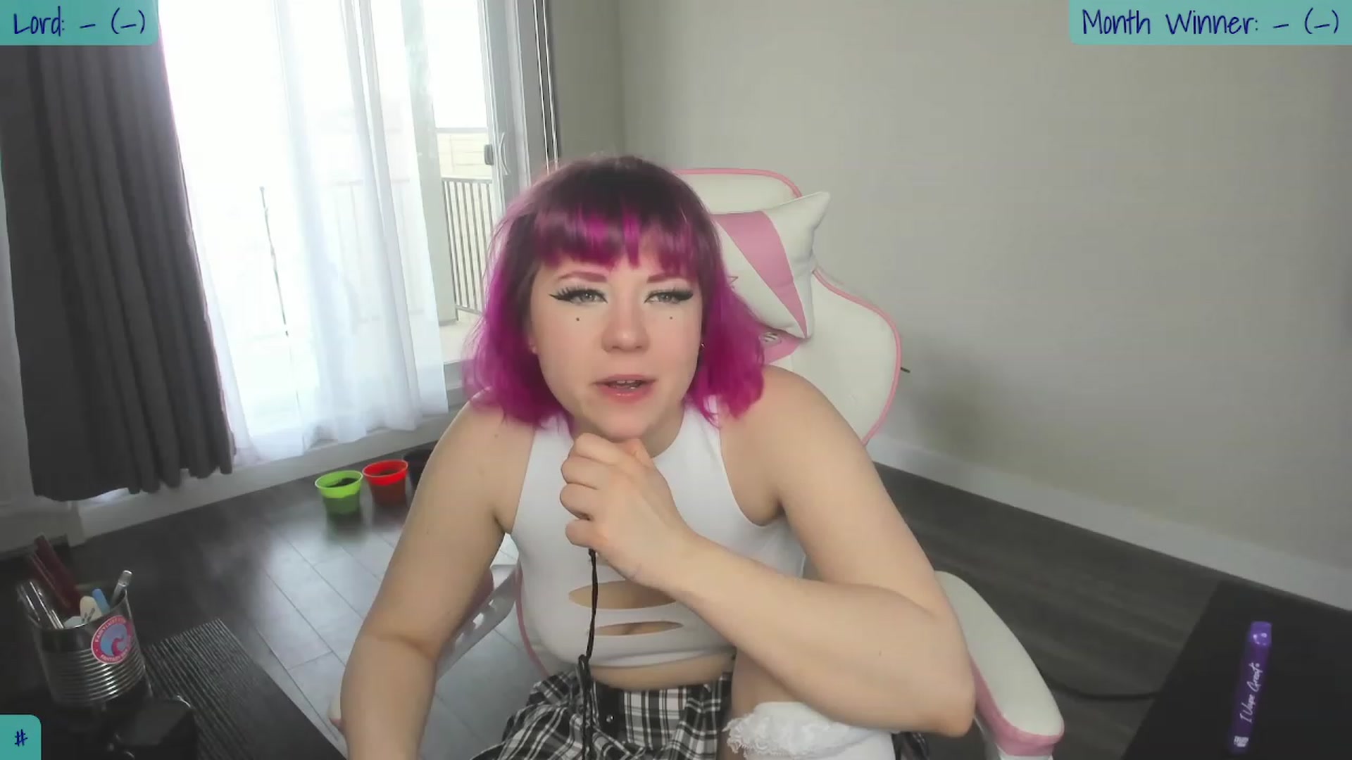 Gallery image thumbnail from ShaeSwan's myfreecams stream on, 04/01/2023, 23:10 image 4 of 20