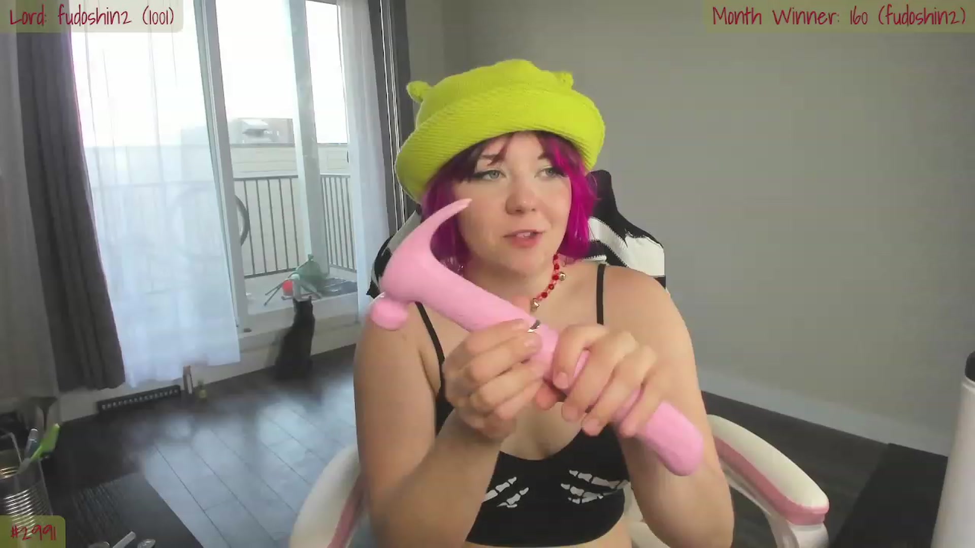 Gallery image thumbnail from ShaeSwan's myfreecams stream on, 06/04/2023, 01:40 image 17 of 20