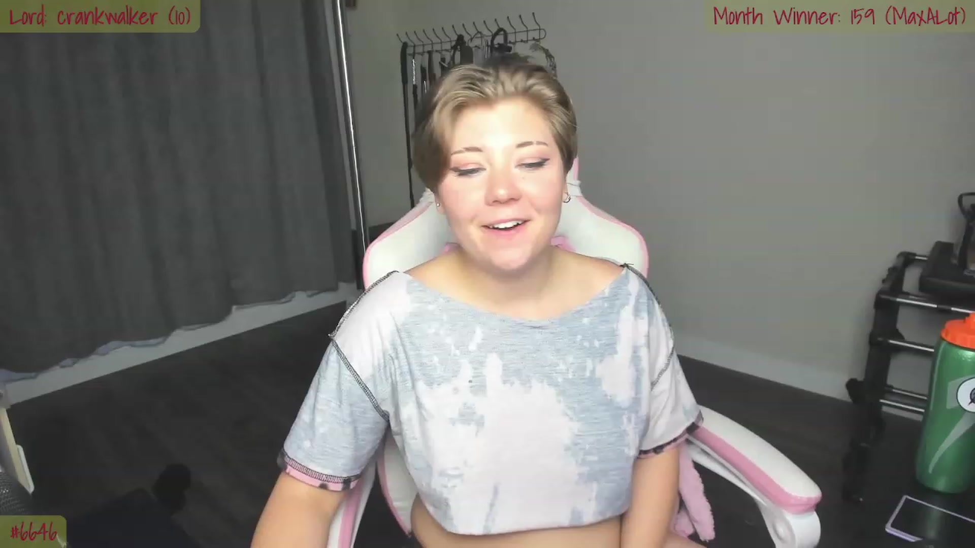 Gallery image thumbnail from ShaeSwan's myfreecams stream on, 10/10/2023, 01:29 image 6 of 20