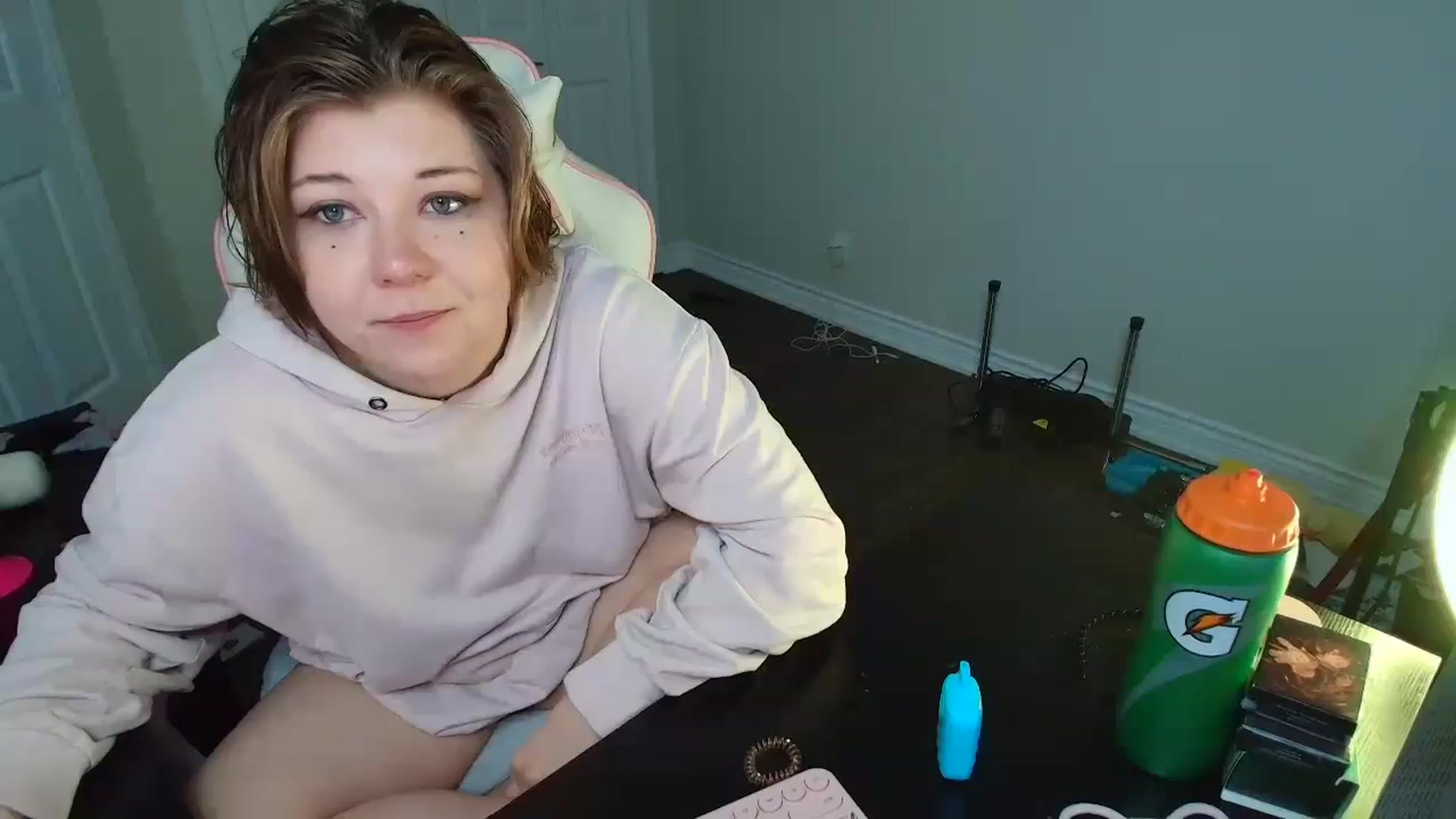 Gallery image thumbnail from ShaeSwan's myfreecams stream on, 03/29/2024, 02:32 image 20 of 20
